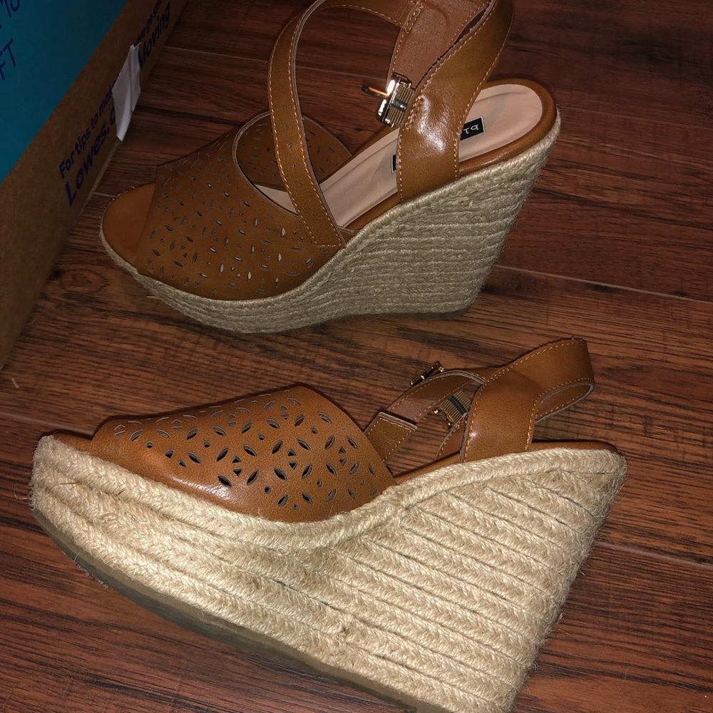 Brown wedges